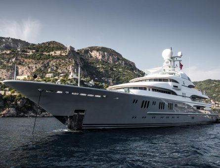 The Ultimate Guide to Yacht Lifts